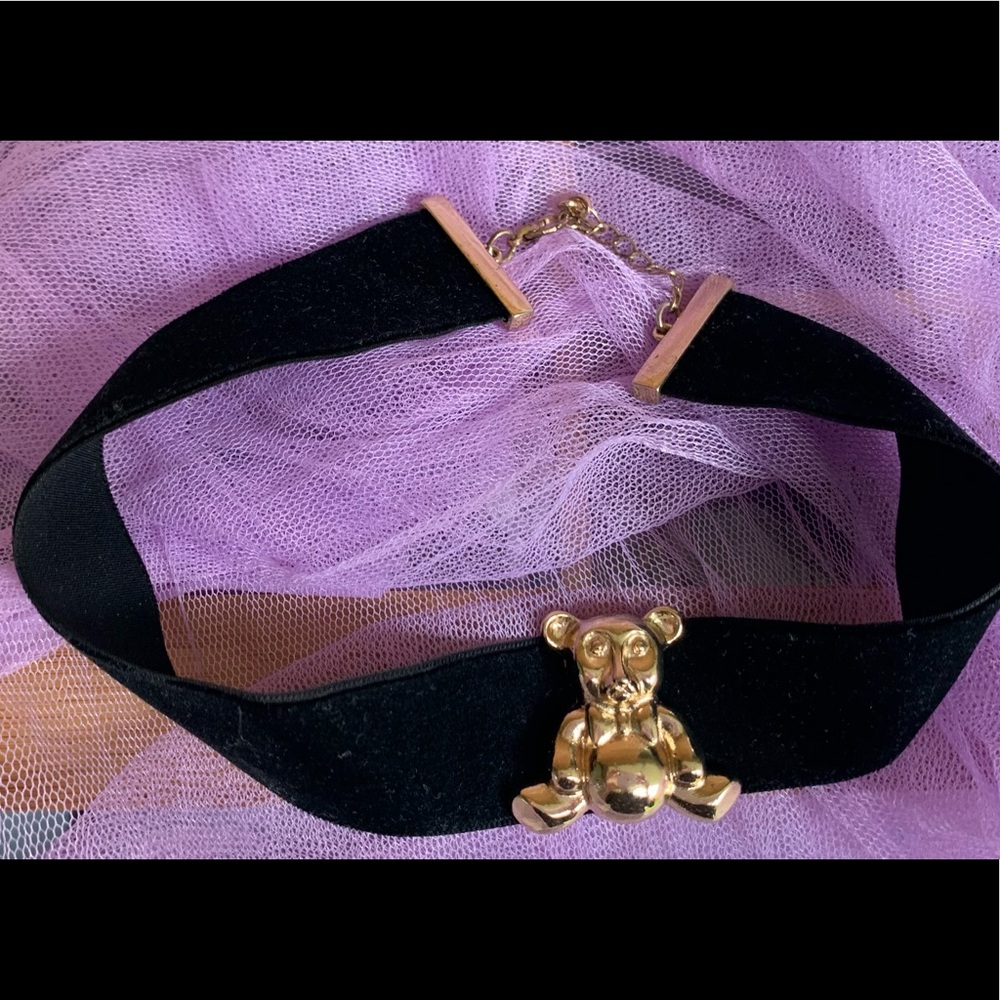 NASTYGAL Velvet Choker